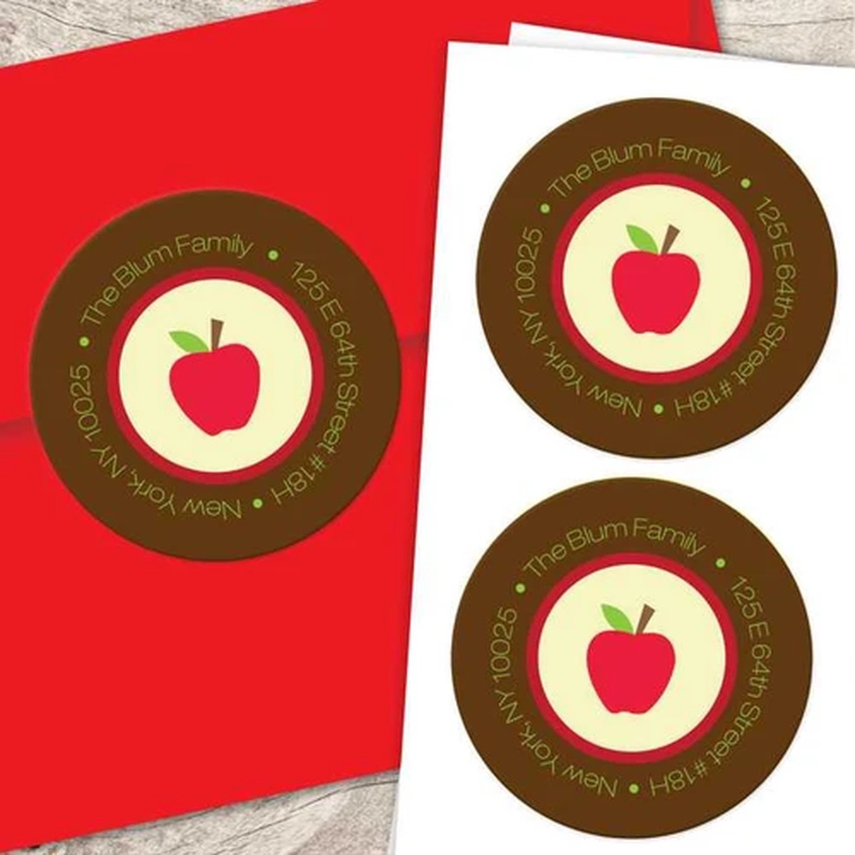 Playful apples label